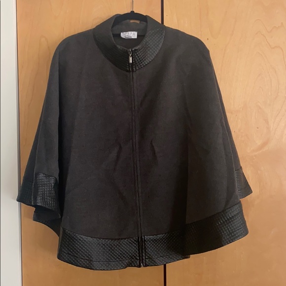 Scapa Lauren Perre Gray Cape with Leather Trim - Picture 1 of 3